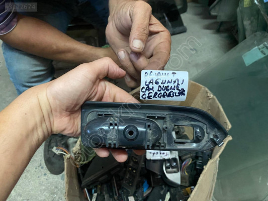 RENAULT LAGUNA 1 SAĞ CAM DÜĞMESİ VE ÇERÇEVESİ 96-01 MODEL