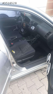 Honda Civic 2005 hasarlı