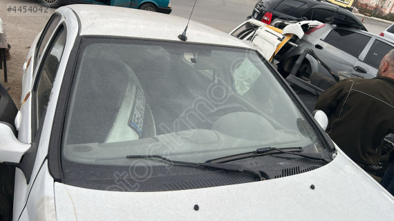 Renault Symbol ön cam orijinal temiz