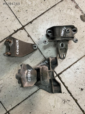 COURİER MOTOR KULAĞI ORJİNALL ÇIKMA PARÇAA