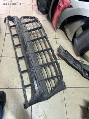 Porsche macan tampon orta ızgara