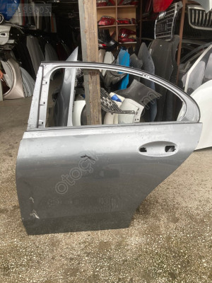 MERCEDES C SERİSİ SOL ARKA KAPI