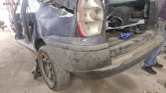 Fiat Palio Weekend arka tampon