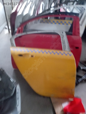 Egea sağ arka kapı