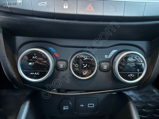 2020-2025 Fiat Egea Hatasız Sökme Klima Kontrol Düğmesi