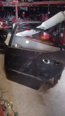 toyota coralla sol arka kapı