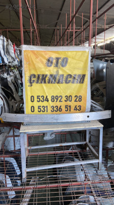 Mercedes W164 ön tampon demiri A1646261455