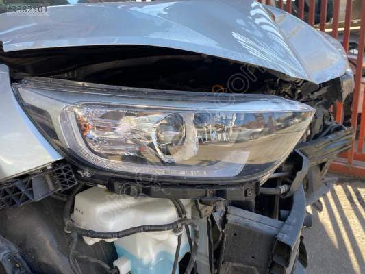 2023  Kia Stonic Sağ Ön Far