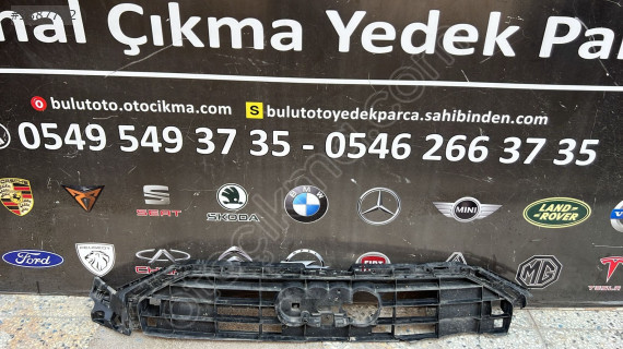 2019-2022 Audi A6 Ön Panjur Braketi - 4K0807233 Çıkma Parça