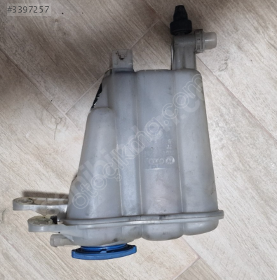 AUDI Q5 YEDEK SU DEPOSU OEM: 8K0121405E