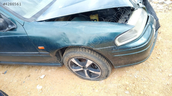 Rover 414 sağ ön çamur luk