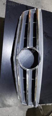 Mercedes Benz çıkma ön panjur