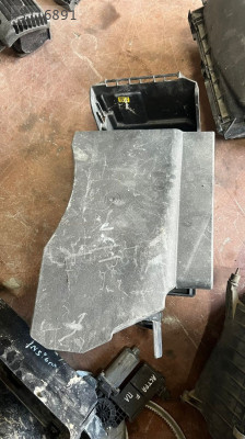 Opel vectra c akü alt üst plastiği çıkma orjinal