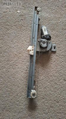 RENAULT KANGOO 3 SAĞ SÜRGÜLÜ KAPI CAM KRİKOSU