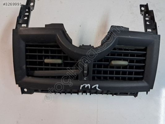 MEGANE 2 KALORİFER ORTA NOZULÜ