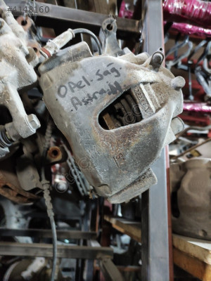 Opel Astra sağ ön taşıyıcı