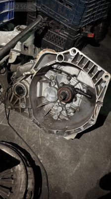 BMW 5:20 benzinli otomatik şanzıman