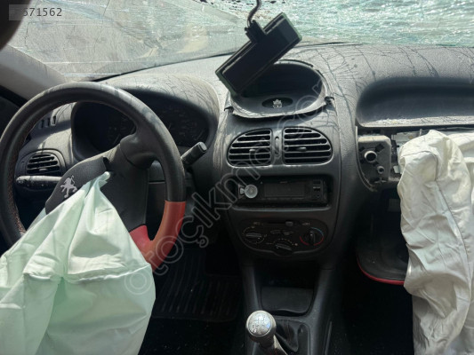 PEUGEOT 206 TEYP ÇERÇEVESİ ORJİNAL ÇIKMA