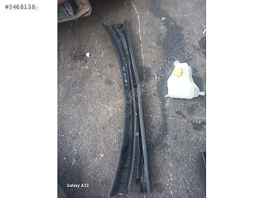 FORD FIESTA ÖN CAM IZGARASI ÇIKMA KONUK OTO 05366077016