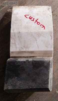 FORD CUSTOM  DIŞ DEPO DOLUM KAPAĞI ÇIKMA