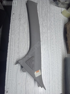 676520D010 Toyota Yaris Sağ Ön 2006 İç döşeme