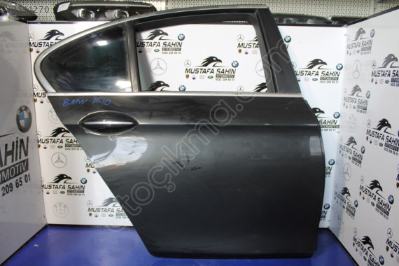BMW G30 5 SERİ SAG ARKA KAPI