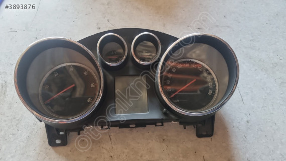 OPEL ASTRA J 1.6 DİZEL OTOMATİK KM SAATİ