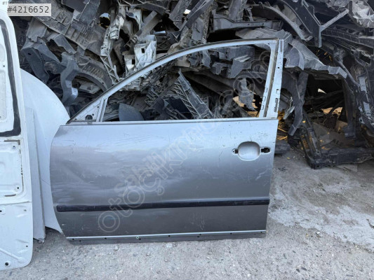 99 2005 Passat sol ön kapı