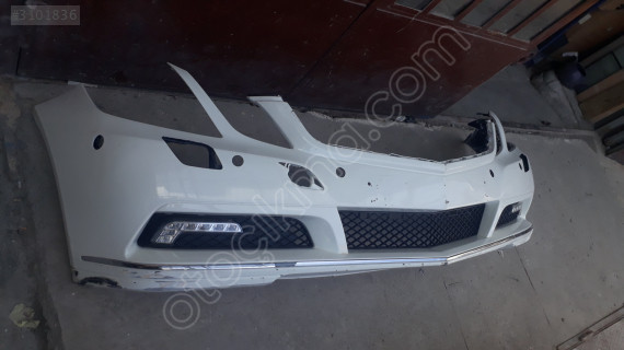 Mercedes E 207 TAMPON ÖN DOLU