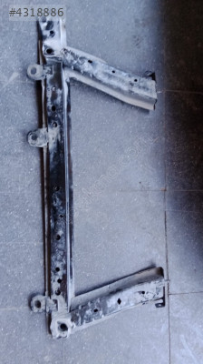 Renault Clio4 ön alt motor traverzi orjinal