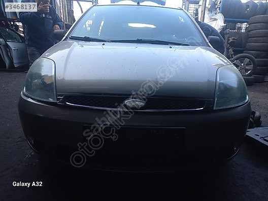 FORD FIESTA ÖN ÇAMURLUKLAR DAHİL KOMPLE ÖN SET ÇIKMA KONUK OTO