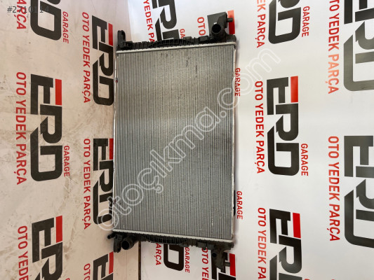AUDİ A5 SU RADYATÖRÜ 8W0121251M 8W0121251AA