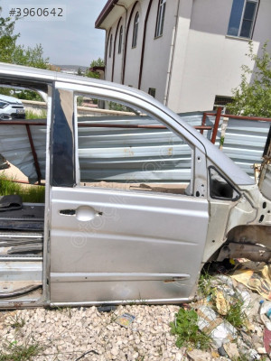 Mercedes Vito sağ ön kapı
