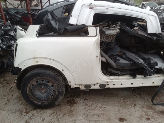 mini cooper s r56 2008 kesme arka çamurluk (son fiyat)