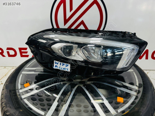 Mercedes A serisi w177 sağ ön far