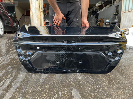 HONDA CIVIC FC5 SİYAH BAGAJ KAPAĞI ORJINAL BOYASIZ