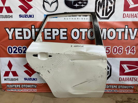 subaru ımpreza sağ arka kapı