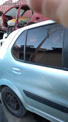 tata indica sağ arka kapı dolu