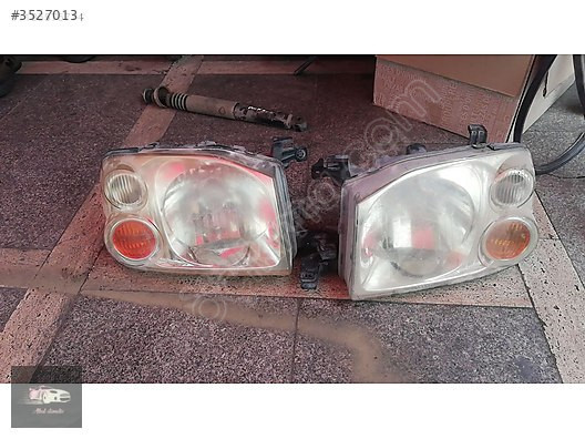 Nissan Skystar 2005 model sağ sol far orjinal çıkma