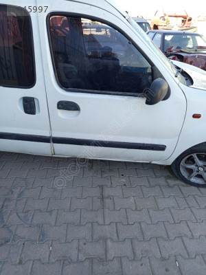 Renault Kangoo sağ ön kapı