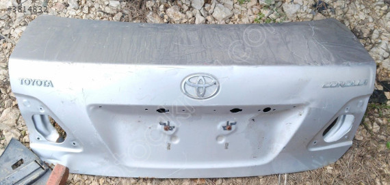 TOYOTA COROLLA BAGAJ KAPAĞI ÇIKMA