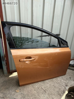 VOLVO V40 CROSS COUNTRY ÇIKMA ÖN  SAĞ KAPI