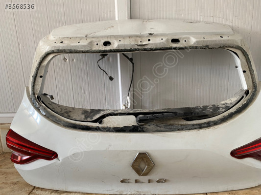 Clio 5 bagaj kapagı dolu