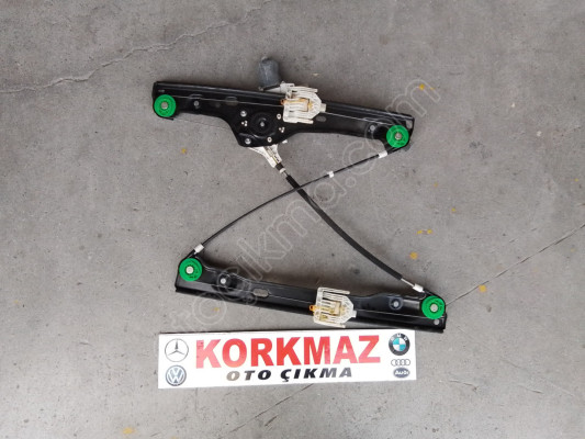 BMW 318 320 325 330 E90 SOL ÖN KAPI CAM KRİKOSU