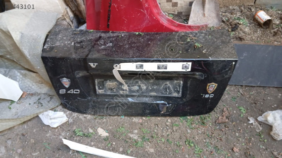 VOLVO S40 ORJİNAL ÇIKMA BAGAJ KAPAĞI