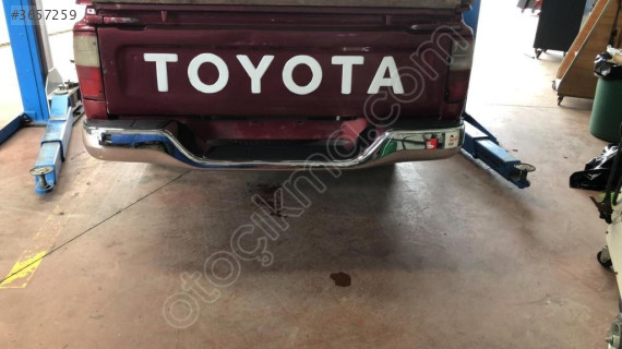 TOYOTA HİLUX ARKA TAMPON