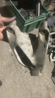 Audi A4 A5 motor kulağı çıkma