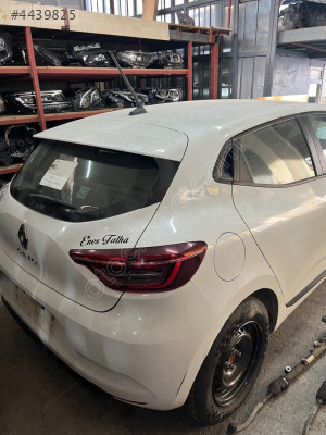 RENAULT CLIO 5 KOMPİLE ARKA GÖT HATASIZ
