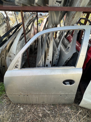 Opel Meriva çıkma ön sol kapı orjınal çıkma