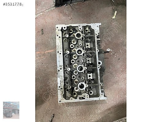 AUDİ A3 3.0 TDI SİLİNDİR KAPAĞI
